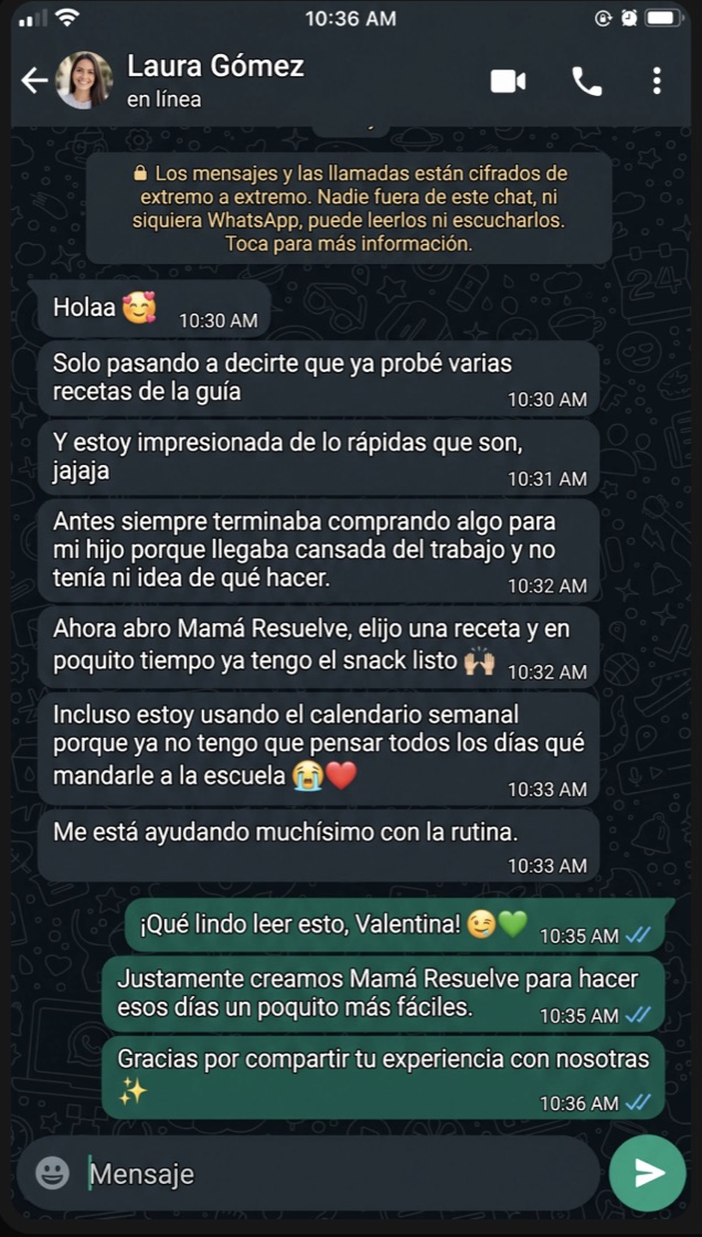 Captura de WhatsApp: una mamá cuenta que antes compraba algo hecho al llegar cansada del trabajo y ahora usa el calendario semanal de la guía.